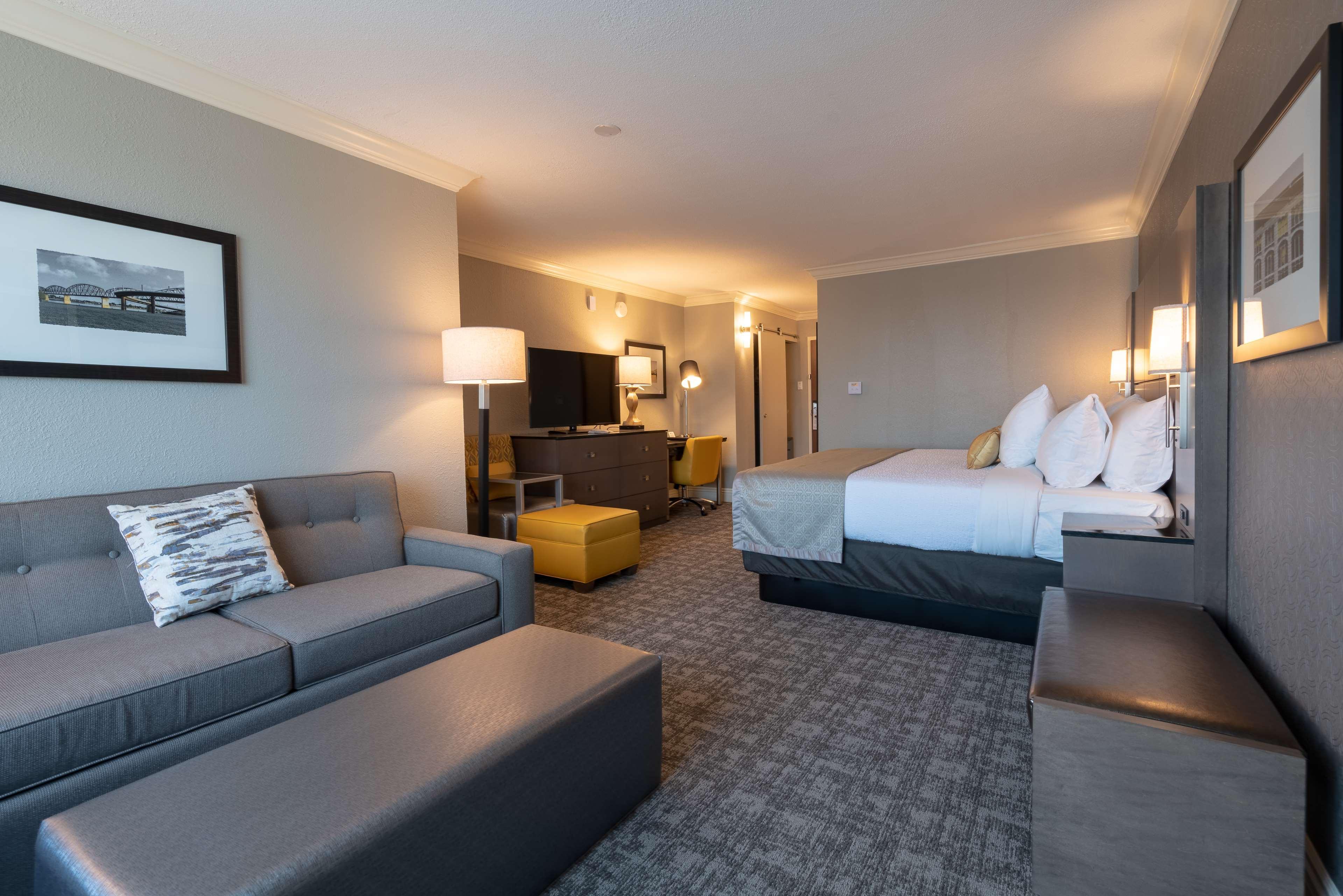 Best Western Premier Airport/Expo Center Hotel Луисвилл Экстерьер фото