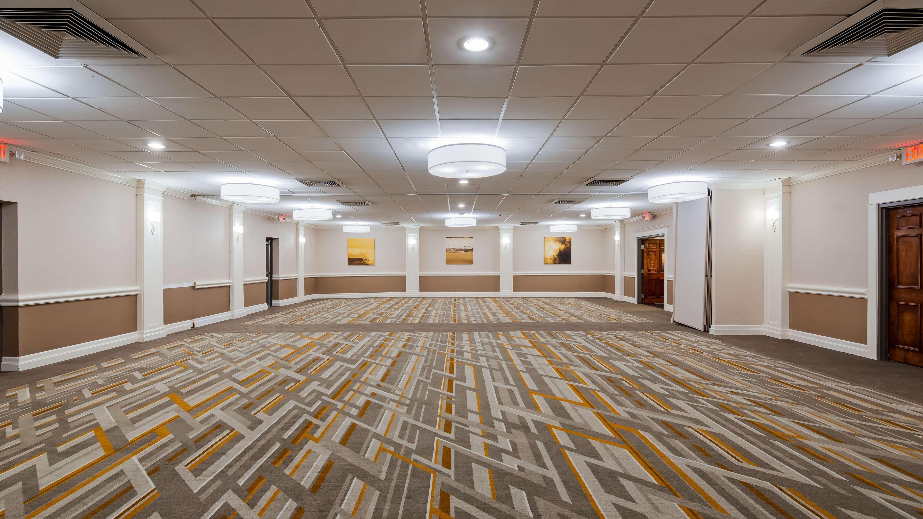 Best Western Premier Airport/Expo Center Hotel Луисвилл Экстерьер фото