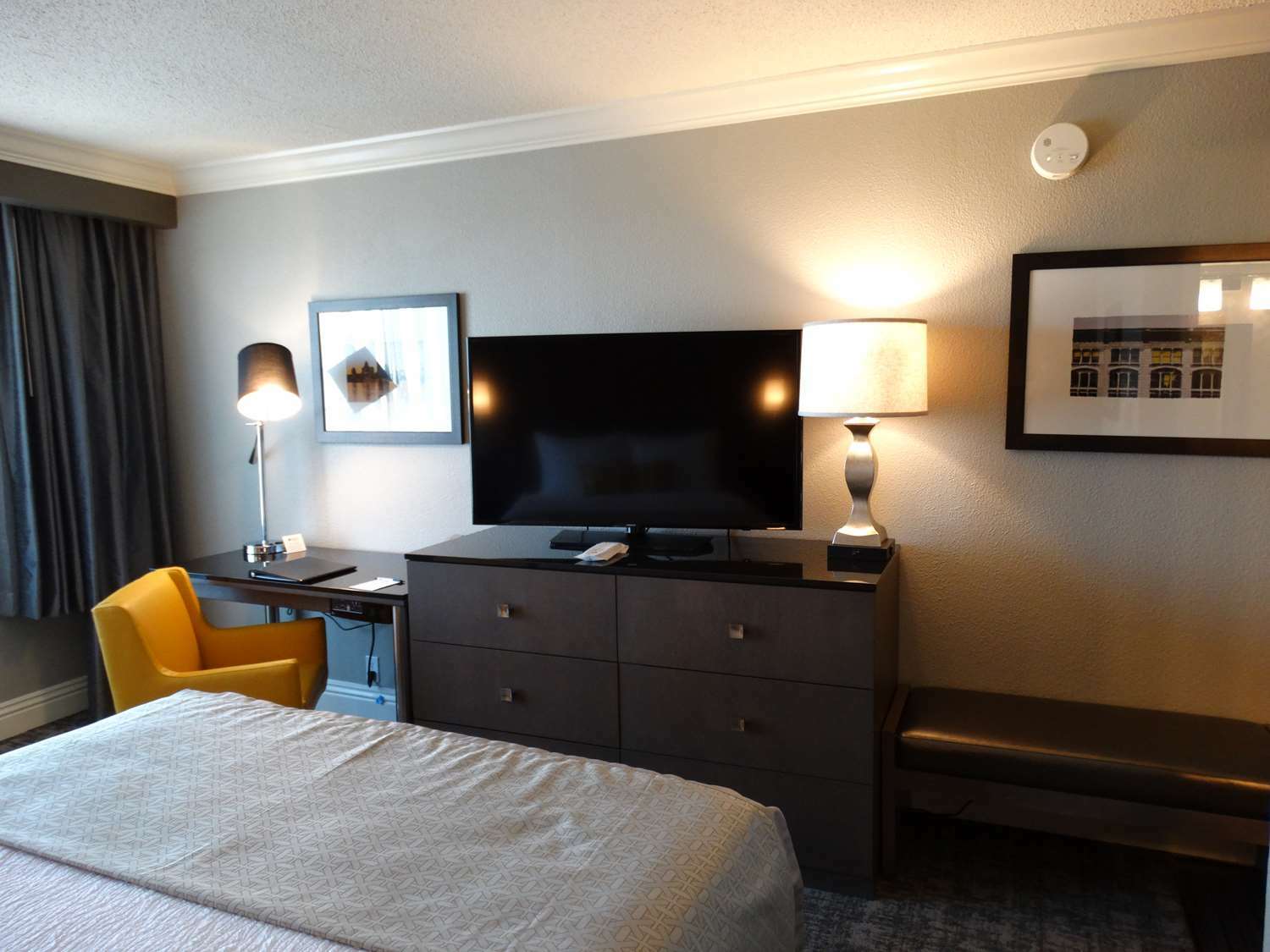 Best Western Premier Airport/Expo Center Hotel Луисвилл Номер фото